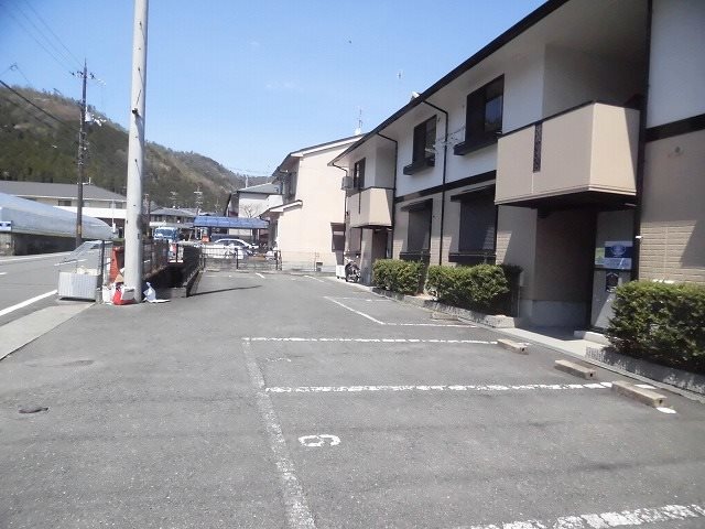 カーサ井ノ口 駐車場