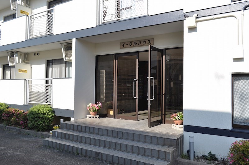 イーグルハウス エントランス