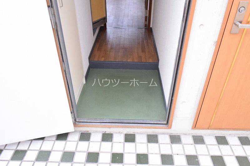 トライヤード 玄関