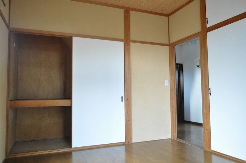 スクエア寺本（定期借家10年） 収納