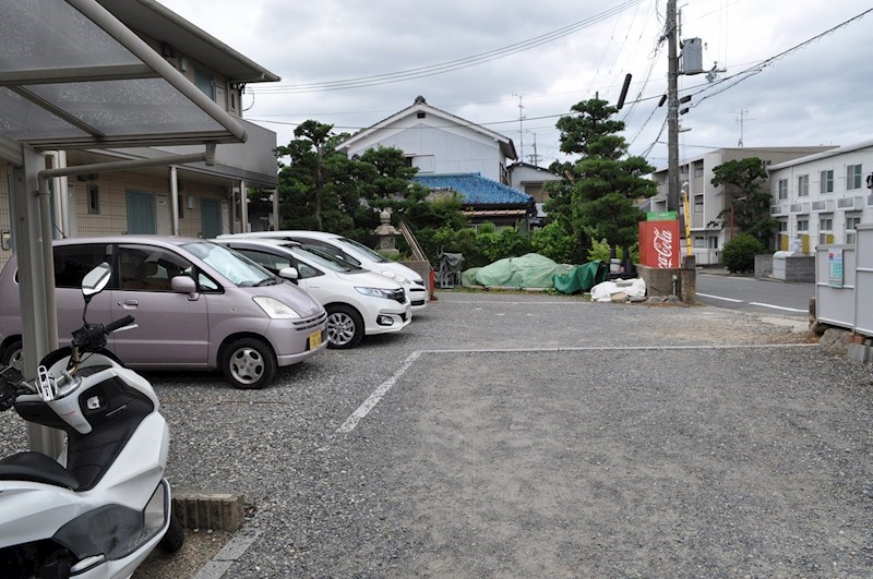 ａｍｉｔｉｅ 駐車場