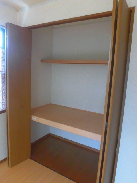 シャトー山翠 収納
