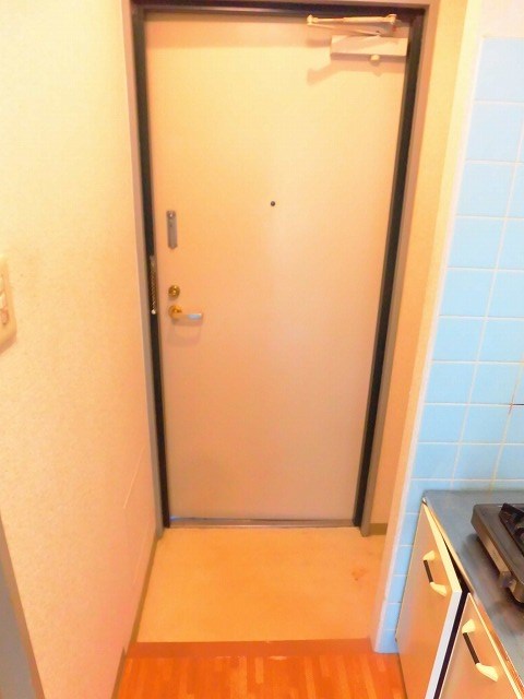 メゾン大 玄関