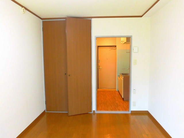 メゾン大 ベッドルーム