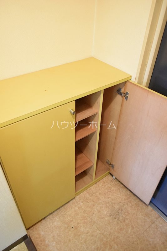 メゾンG向島 収納