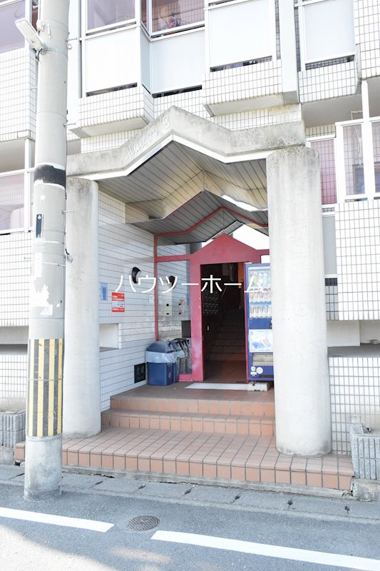 メゾンG向島 エントランス