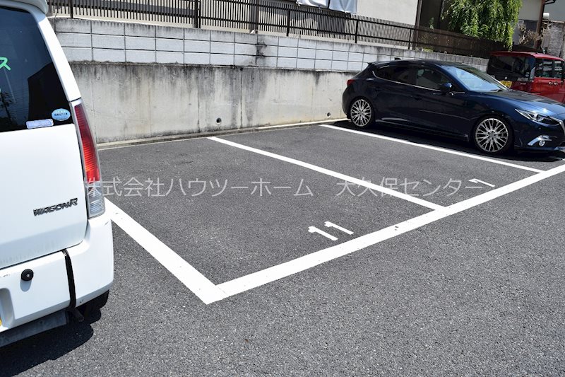 キャンベルリバーⅠ番館 駐車場