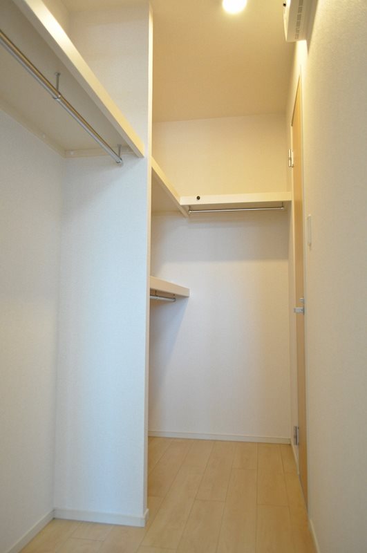 ウッデイ　オアシスⅠ  収納
