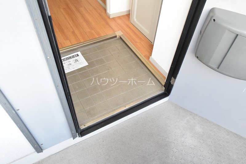ハイツカルテット 玄関