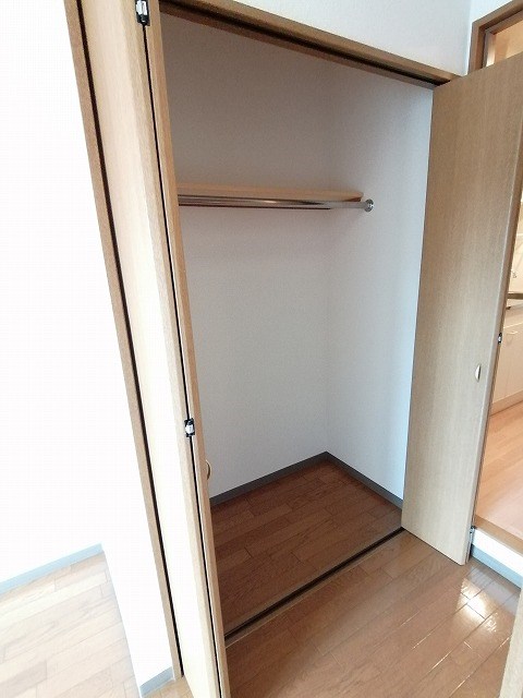 ハイツウェスティ 収納