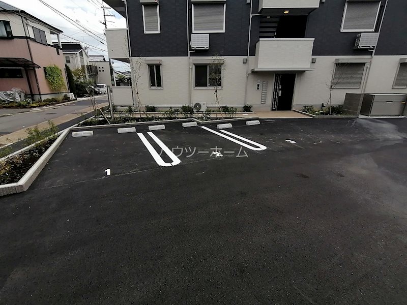 ヴェリタス黄檗Ⅰ 駐車場