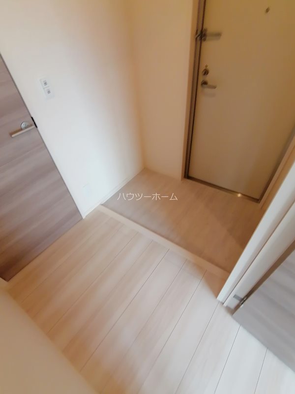ヴェリタス黄檗Ⅰ 玄関
