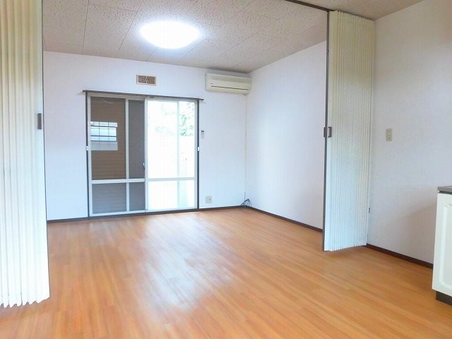カーサホワイトリバー リビング