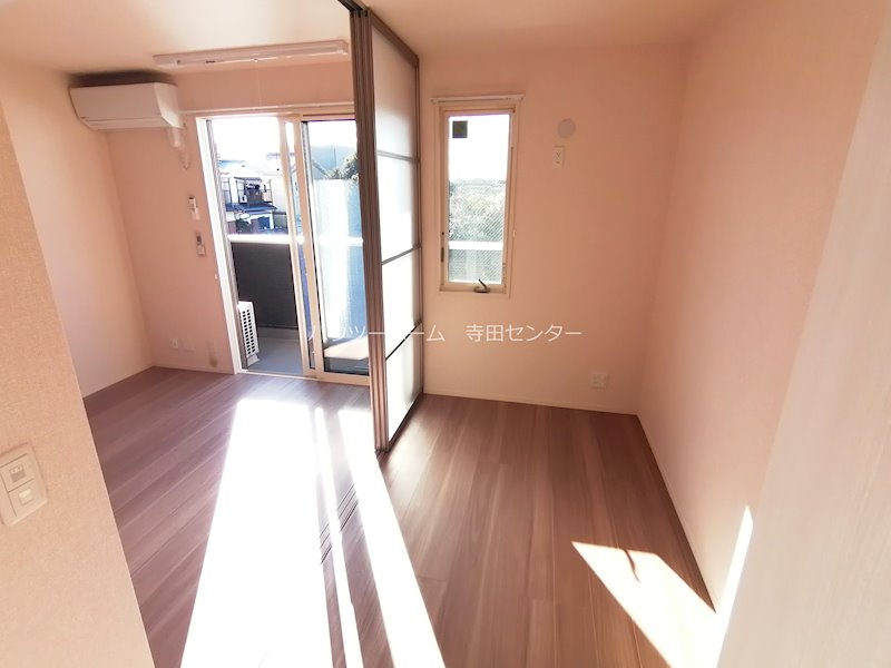 シンフォニー久津川 ベッドルーム
