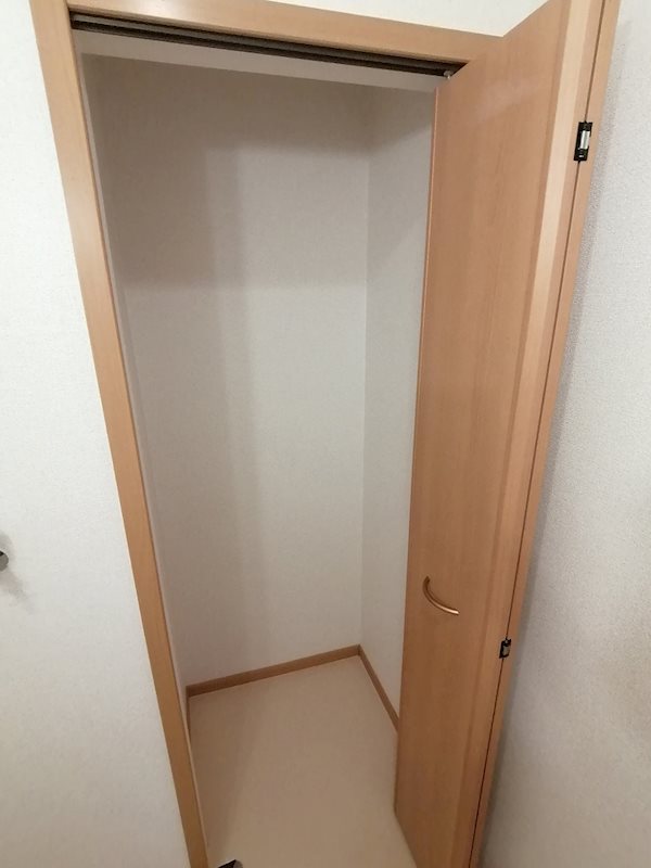 コウジィーコートⅡ 収納