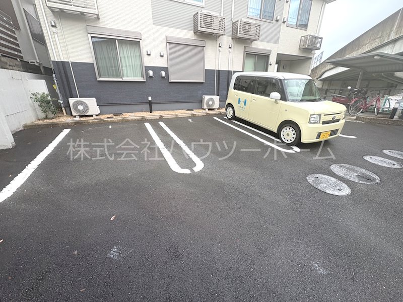 タウニィ天神 駐車場