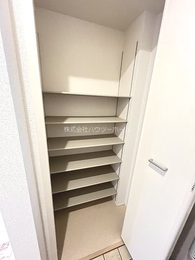 タウニィ天神 収納