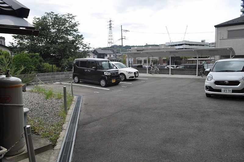 レジデンス宗園 駐車場