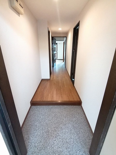 エスポワール鷺 玄関
