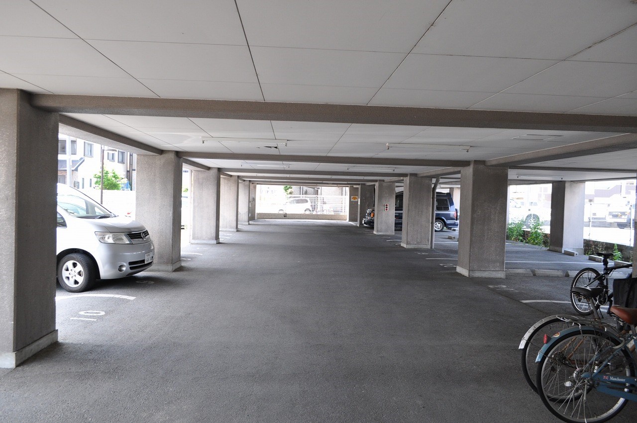 フォレスト 駐車場