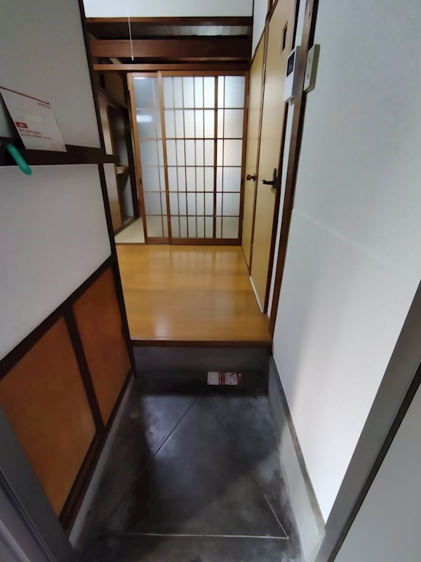 西野荘 玄関
