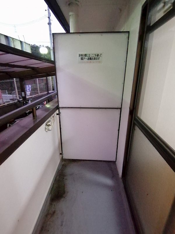 ヴィラ田辺2号館 ベランダ