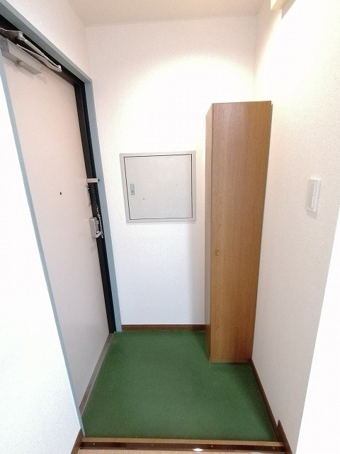 カーサ清明 玄関
