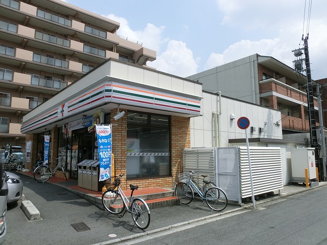 カーサ清明 コンビニ