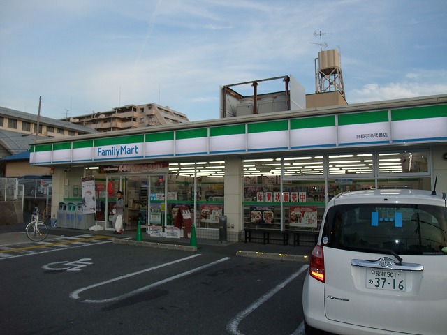 ベルメゾン2番館 コンビニ