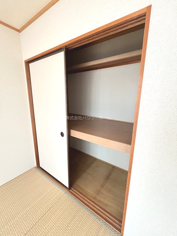 ヴィラ塚の木Ⅱ号館 収納