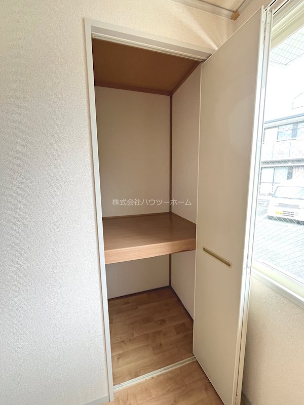 ヴィラ塚の木Ⅱ号館 収納