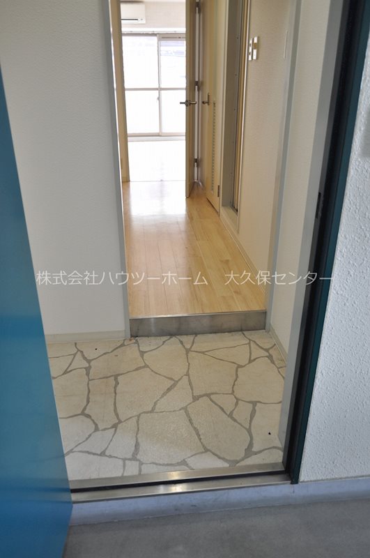 セントラル槙島 玄関