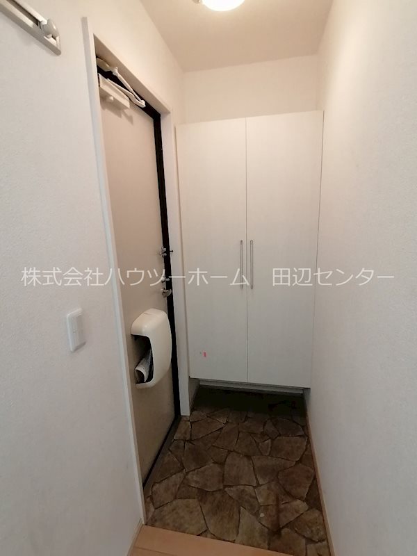 リビングタウンくにみB棟 玄関