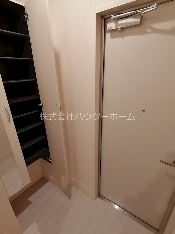D-room松井山手南 玄関
