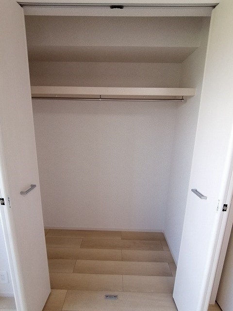 ミレ　グランデ　京田辺 収納