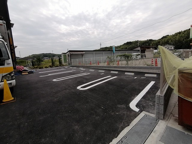 カルム 駐車場