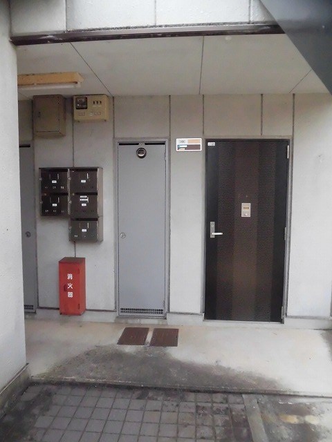 シンフォニハイツヒエイ エントランス