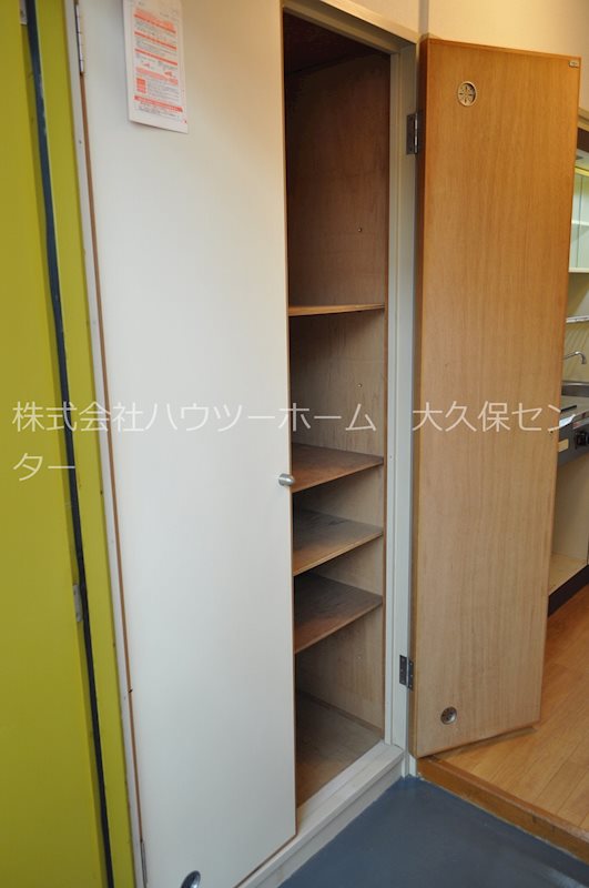向島スタジオフラッツ 収納