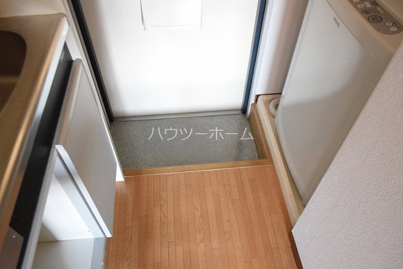 コリンノルド  玄関