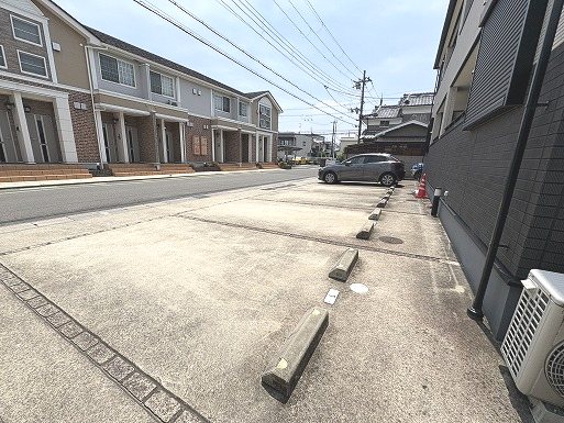 アビタシオン2 駐車場