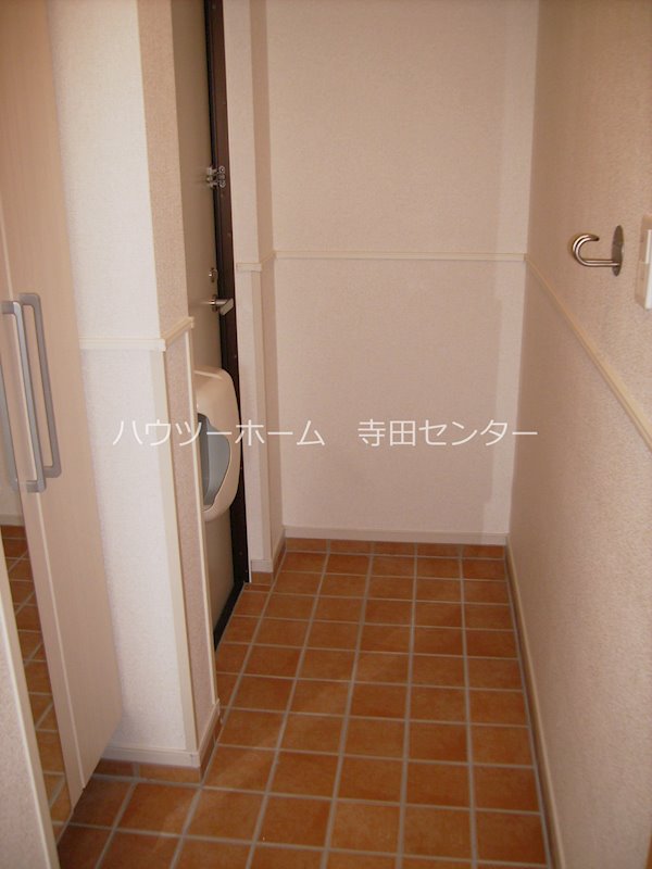 アビタシオン2 玄関