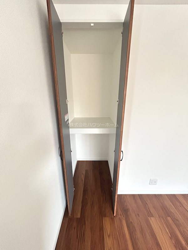 フォレスト　テラス 収納