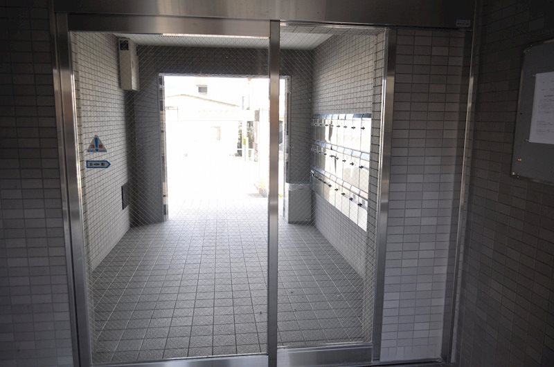 ハコス京田辺 エントランス