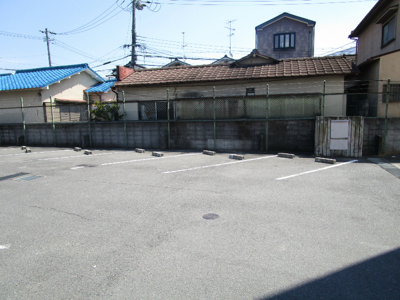 Casa辻久 駐車場