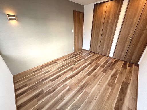 ハイツクリスタルあいりす ベッドルーム