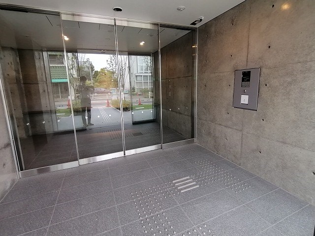 AKADEMOS　Residence エントランス