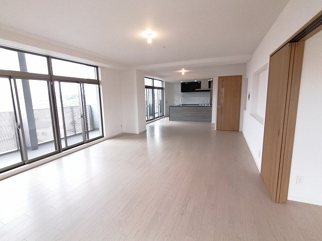 AKADEMOS　Residence リビング
