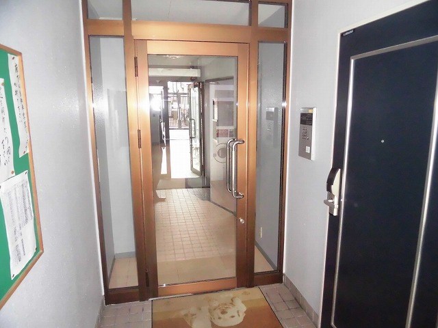 ラフィーネ一乗寺 エントランス