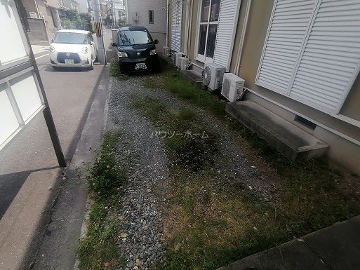 プロパティ丸山 駐車場