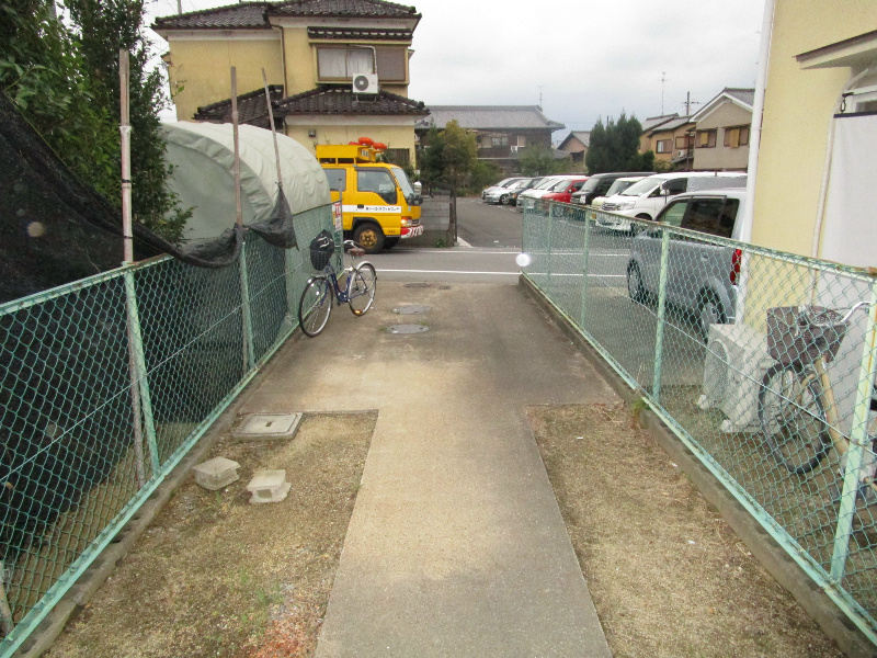 短期貸家　寺田袋尻 駐車場